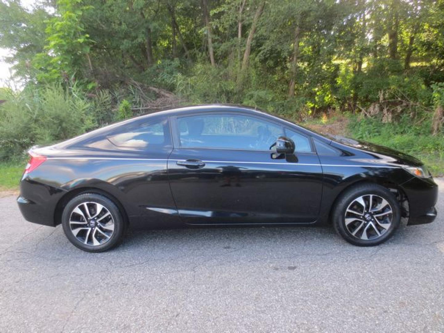 2013 Black /Black Honda Civic EX (2HGFG3B88DH) with an 2.3L L4 SOHC 16V engine, 5-Speed Automatic transmission, located at 270 US Route 6, Mahopac, NY, 10541, (845) 621-0895, 41.349022, -73.755280 - Photo#10
