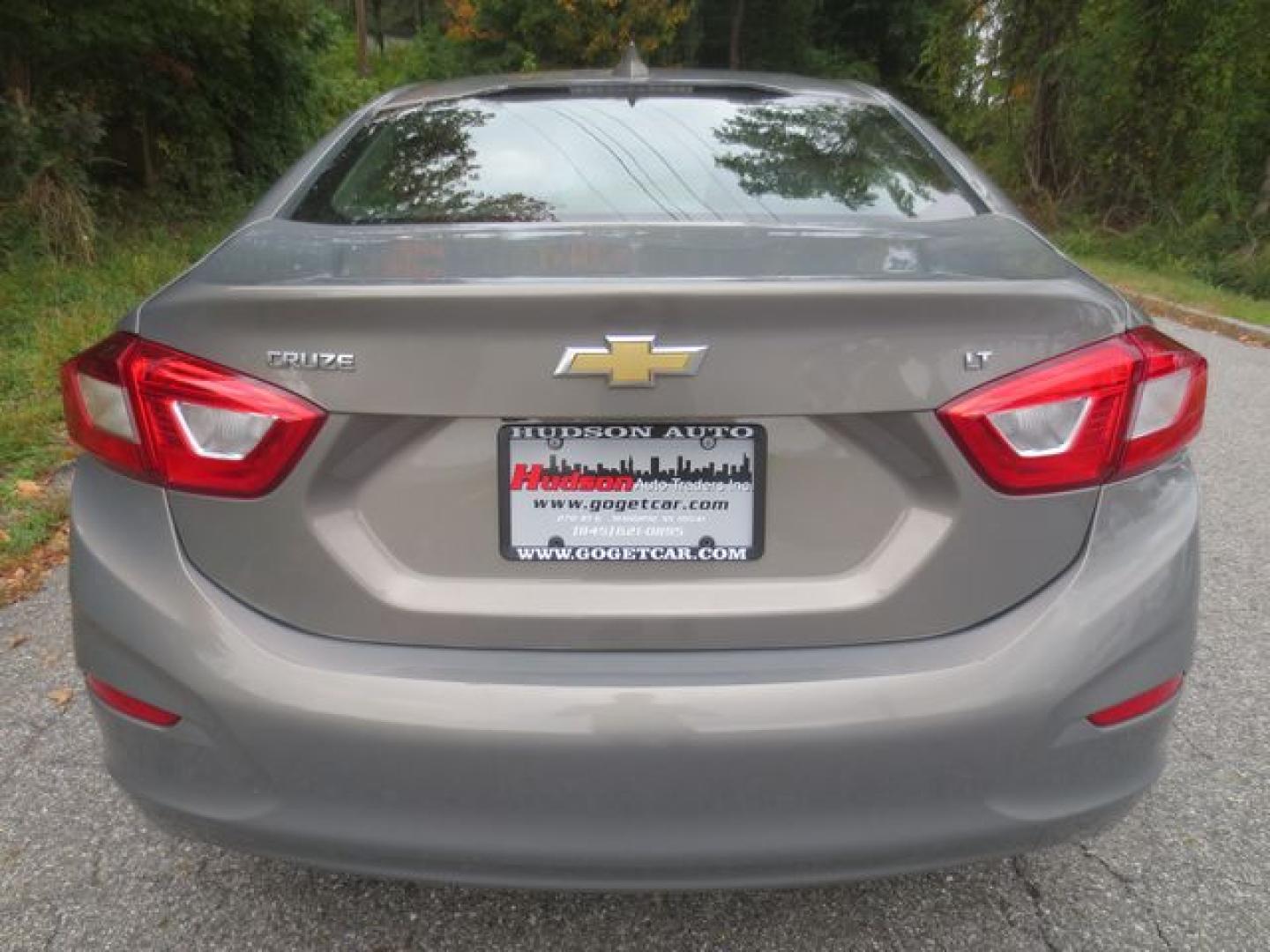 2018 Gray /Dark Gray Chevrolet Cruze LT (1G1BE5SM4J7) with an 1.4L L4 DOHC 16V TURBO engine, Automatic transmission, located at 270 US Route 6, Mahopac, NY, 10541, (845) 621-0895, 41.349022, -73.755280 - Photo#5