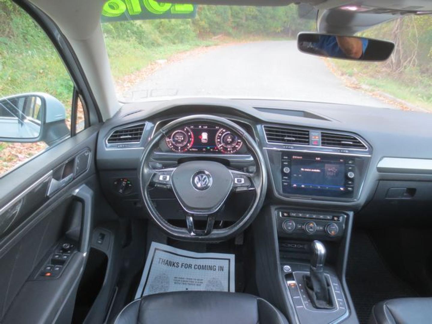 2018 White /Black Volkswagen Tiguan SEL Premium (3VV5B7AX2JM) with an 2.0L L4 DOHC 16V TURBO engine, Automatic transmission, located at 270 US Route 6, Mahopac, NY, 10541, (845) 621-0895, 41.349022, -73.755280 - Photo#8
