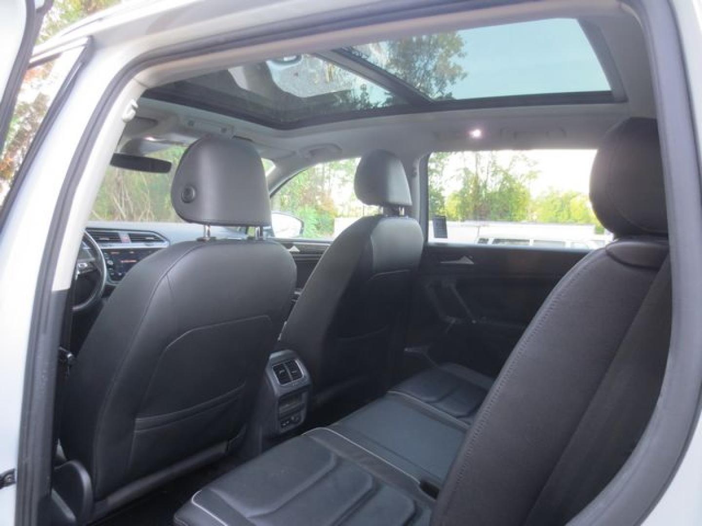 2018 White /Black Volkswagen Tiguan SEL Premium (3VV5B7AX2JM) with an 2.0L L4 DOHC 16V TURBO engine, Automatic transmission, located at 270 US Route 6, Mahopac, NY, 10541, (845) 621-0895, 41.349022, -73.755280 - Photo#9
