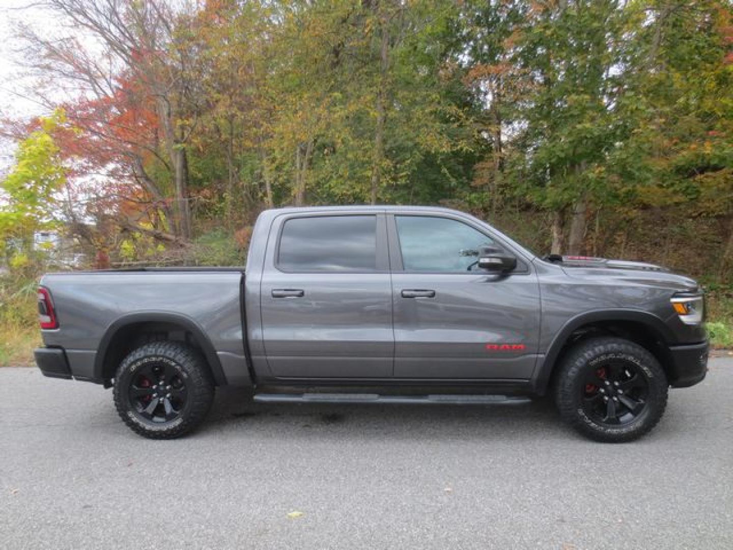 2021 Gray /Black RAM 1500 Rebel Crew Cab SB (1C6SRFLT9MN) with an 5.7L V8 OHV 16V engine, 8 speed Automatic transmission, located at 270 US Route 6, Mahopac, NY, 10541, (845) 621-0895, 41.349022, -73.755280 - Photo#10