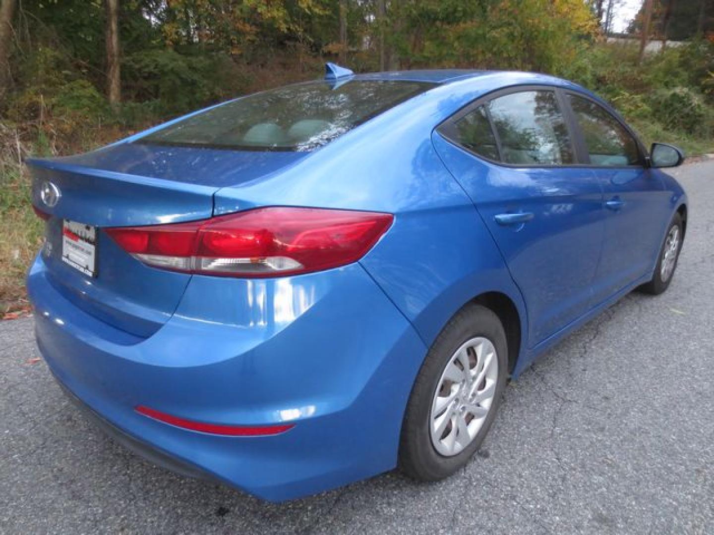 2017 Blue /Gray Hyundai Elantra SE (5NPD74LF8HH) with an 1.8L L4 DOHC 16V engine, 6 Speed Manual transmission, located at 270 US Route 6, Mahopac, NY, 10541, (845) 621-0895, 41.349022, -73.755280 - Photo#3