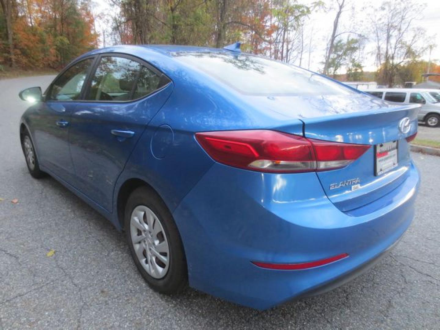 2017 Blue /Gray Hyundai Elantra SE (5NPD74LF8HH) with an 1.8L L4 DOHC 16V engine, 6 Speed Manual transmission, located at 270 US Route 6, Mahopac, NY, 10541, (845) 621-0895, 41.349022, -73.755280 - Photo#4