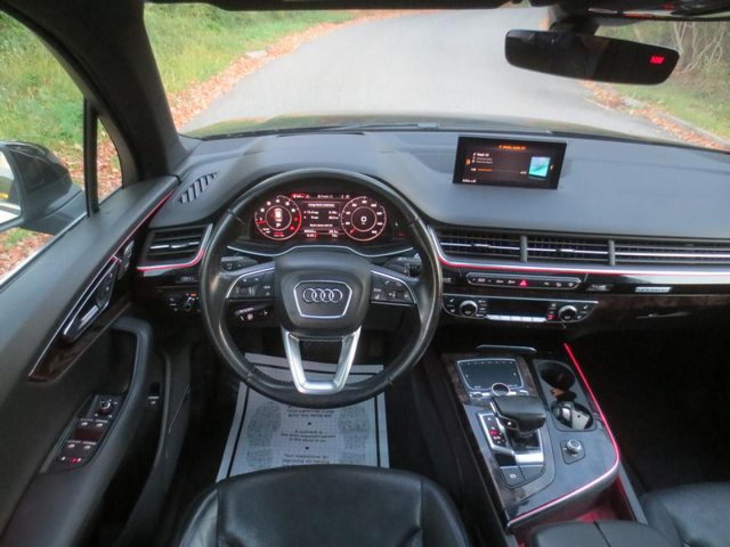 2017 Black /Black Audi Q7 Prestige (WA1VAAF74HD) with an 3.0L V6 engine, 8A transmission, located at 270 US Route 6, Mahopac, NY, 10541, (845) 621-0895, 41.349022, -73.755280 - Photo#8