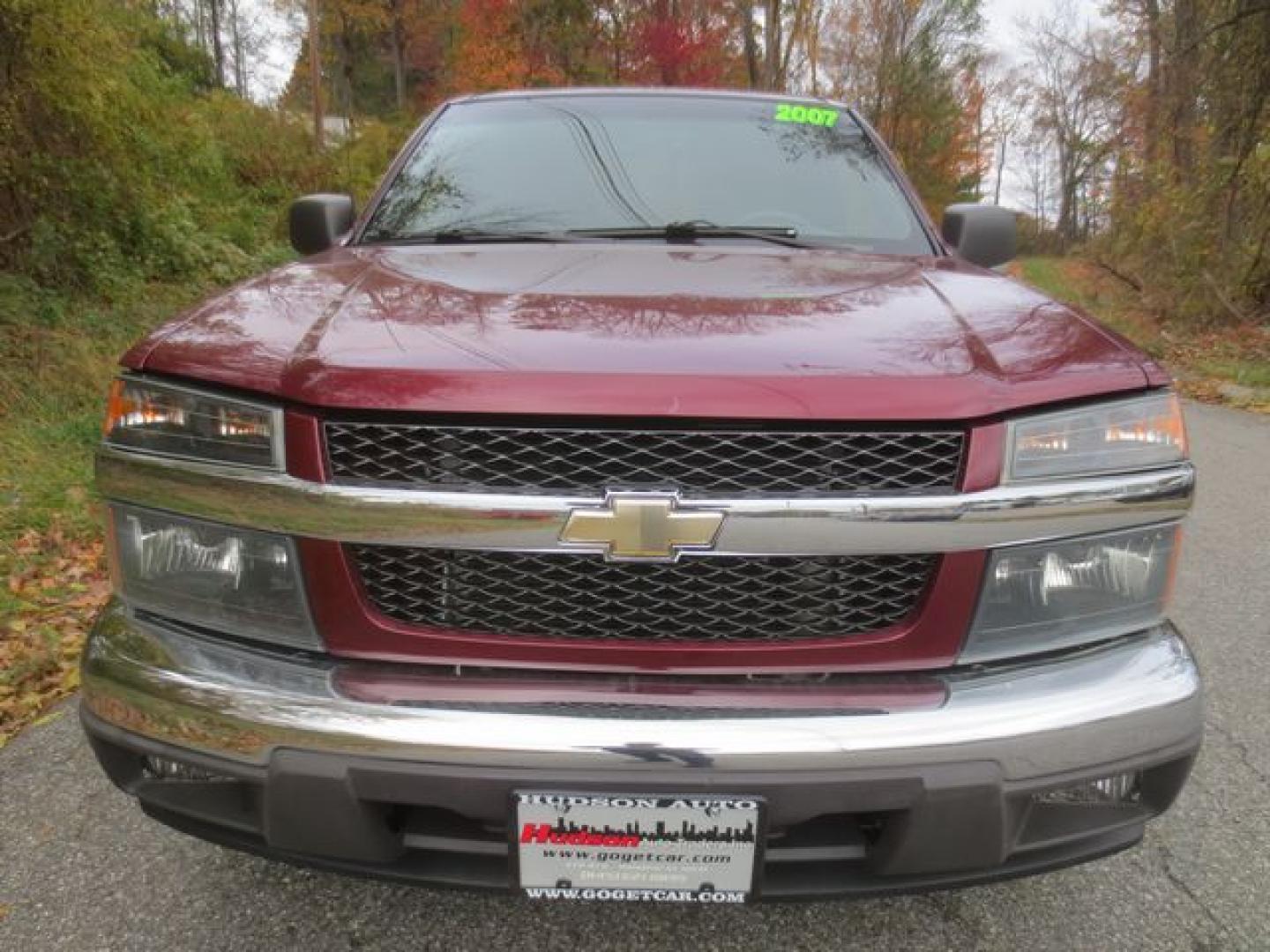 2007 Red /Black Chevrolet Colorado 2 LT Ext. Cab (1GCDT19E178) with an 3.7L L5 DOHC 20V engine, Automatic transmission, located at 270 US Route 6, Mahopac, NY, 10541, (845) 621-0895, 41.349022, -73.755280 - Photo#2