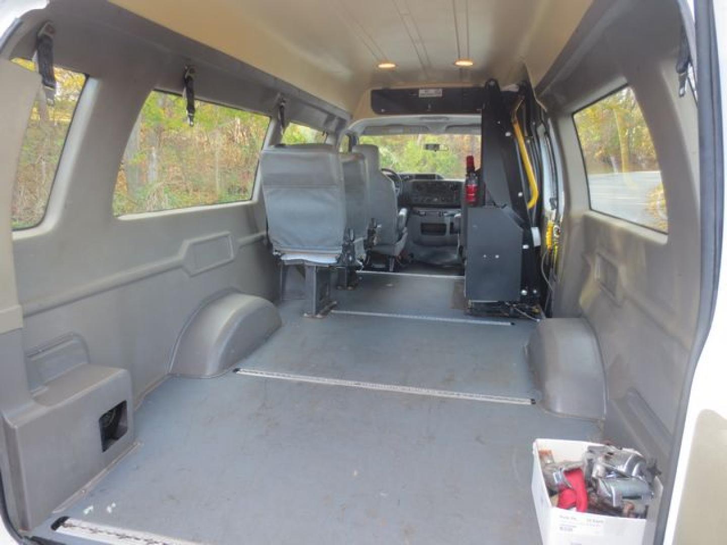 2011 White /Gray Ford E-Series Van E-250 Extended (1FTNS2EWXBD) with an 4.6L V8 SOHC 16V engine, 4-Speed Automatic transmission, located at 270 US Route 6, Mahopac, NY, 10541, (845) 621-0895, 41.349022, -73.755280 - Photo#8