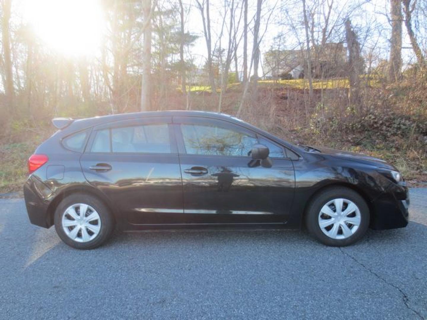 2016 Black /Beige Subaru Impreza 2.0i PZEV (JF1GPAA64GG) with an 2.0L H4 DOHC 16V engine, 5 speed manual transmission, located at 270 US Route 6, Mahopac, NY, 10541, (845) 621-0895, 41.349022, -73.755280 - Photo#10