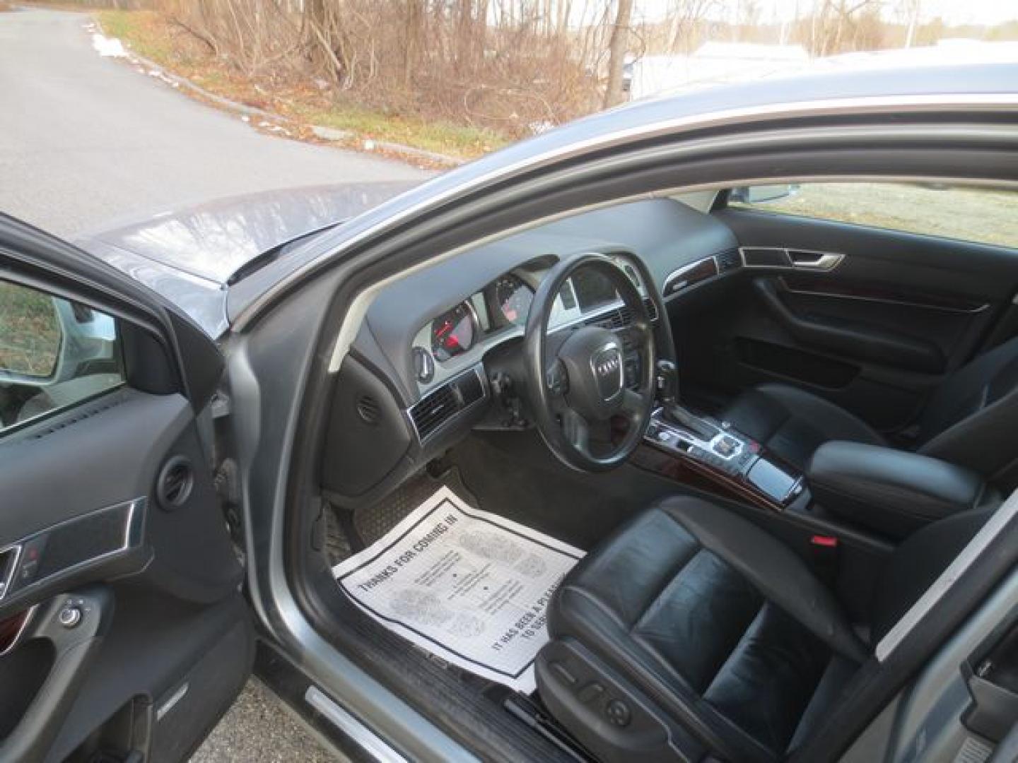 2009 Gray /Black Audi A6 3.0T (WAUWG74F59N) with an 3.0L V6 DOHC 24V TURBO engine, 6-Speed Automatic transmission, located at 270 US Route 6, Mahopac, NY, 10541, (845) 621-0895, 41.349022, -73.755280 - Photo#6