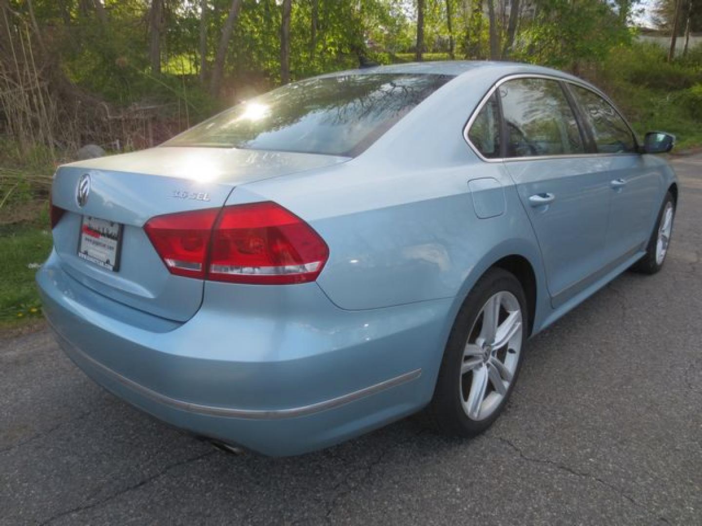 2013 Blue /Black Volkswagen Passat SEL Premium (1VWCM7A36DC) with an 3.0L V6 DOHC 24V engine, 6-Speed Automatic transmission, located at 270 US Route 6, Mahopac, NY, 10541, (845) 621-0895, 41.349022, -73.755280 - Photo#3