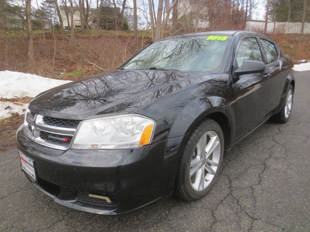 photo of 2013 Dodge Avenger SE