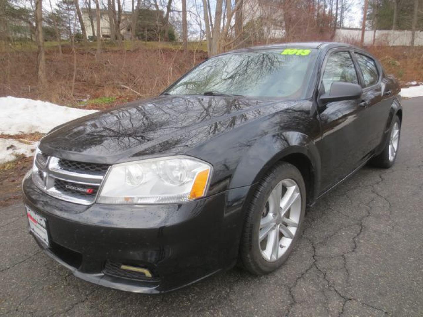 2013 Dodge Avenger SE's photo