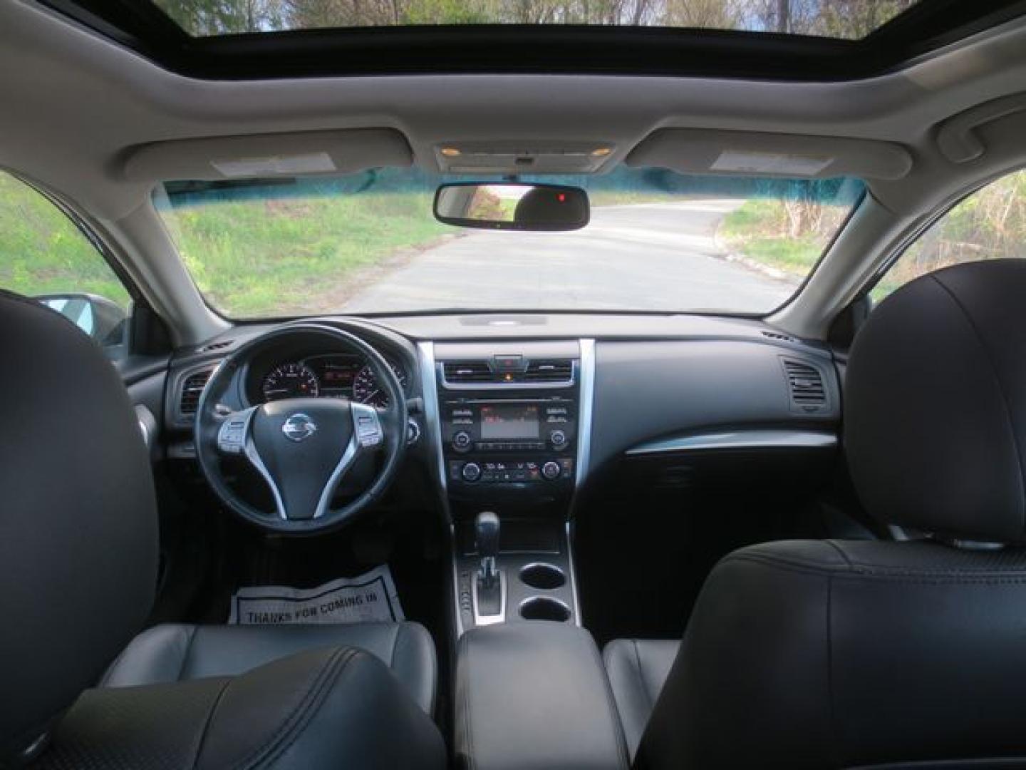 2013 Gray /Black Nissan Altima 2.5 SL (1N4AL3AP2DC) with an 2.5L L4 DOHC 16V engine, Automatic transmission, located at 270 US Route 6, Mahopac, NY, 10541, (845) 621-0895, 41.349022, -73.755280 - Photo#7