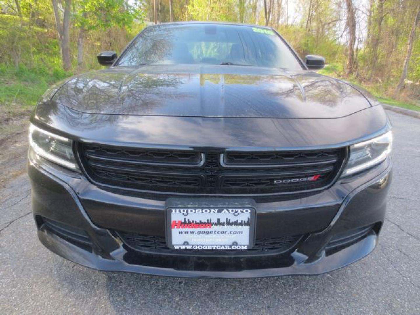 2016 Black /Black Dodge Charger SXT (2C3CDXJG7GH) with an 3.6L V6 DOHC 24V engine, Automatic transmission, located at 270 US Route 6, Mahopac, NY, 10541, (845) 621-0895, 41.349022, -73.755280 - Photo#2
