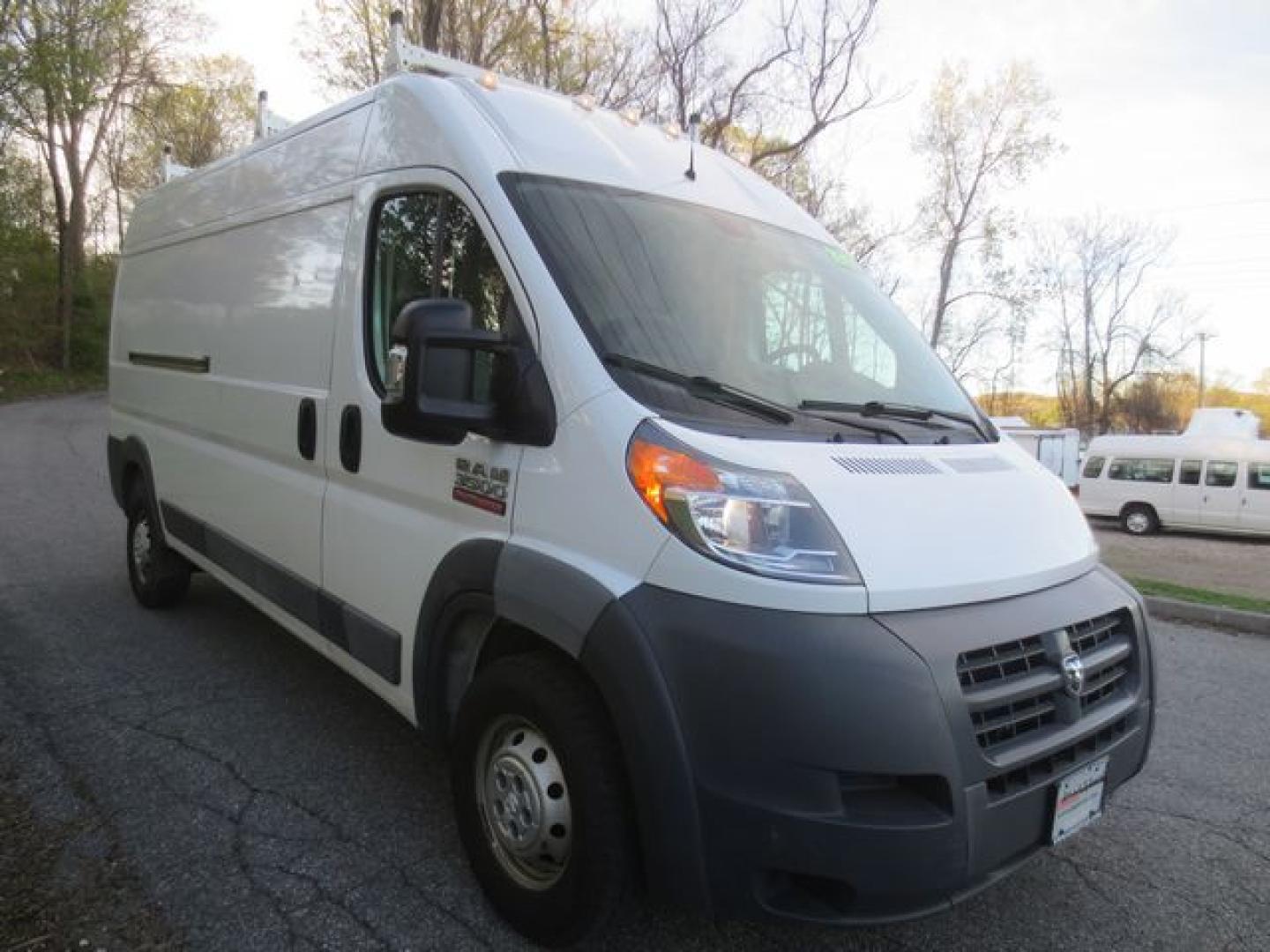 2017 White /Gray RAM Promaster 3500 High Roof Tradesman 159-in. WB (3C6URVHG6HE) with an 3.6L V6 engine, 6A transmission, located at 270 US Route 6, Mahopac, NY, 10541, (845) 621-0895, 41.349022, -73.755280 - Photo#1