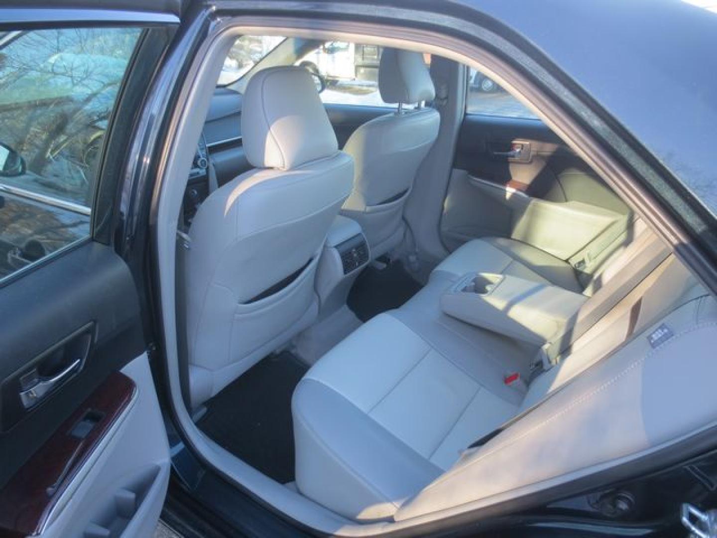 2013 Blue /Gray Toyota Camry XLE (4T1BK1FK7DU) with an 3.5L V6 DOHC 24V engine, 6-Speed Automatic transmission, located at 270 US Route 6, Mahopac, NY, 10541, (845) 621-0895, 41.349022, -73.755280 - Photo#9