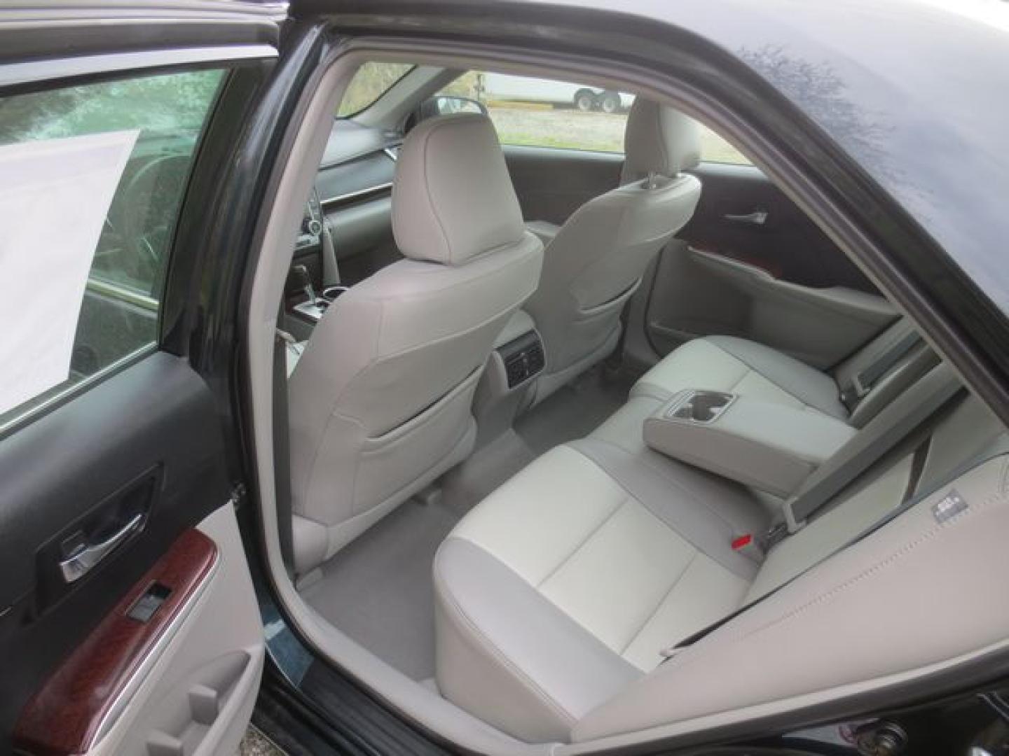 2013 Blue /Gray Toyota Camry XLE (4T1BK1FK7DU) with an 3.5L V6 DOHC 24V engine, 6-Speed Automatic transmission, located at 270 US Route 6, Mahopac, NY, 10541, (845) 621-0895, 41.349022, -73.755280 - Photo#9