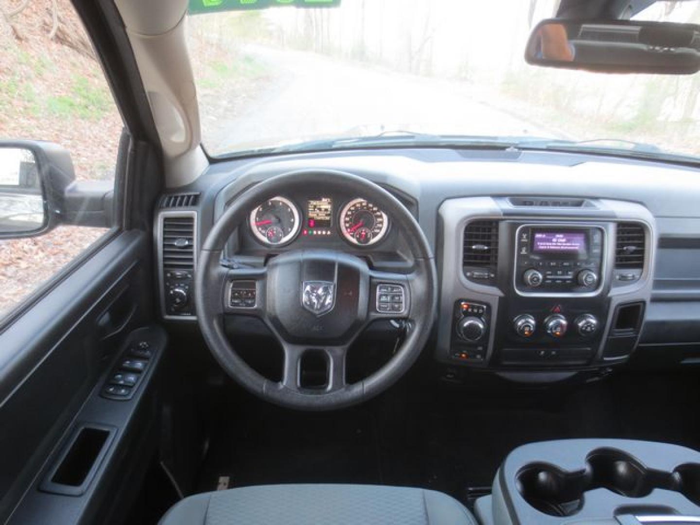 2014 Gray /Gray RAM 1500 Express Crew Cab (1C6RR7KT0ES) with an 5.7L V8 OHV 16V engine, 6-Speed Automatic transmission, located at 270 US Route 6, Mahopac, NY, 10541, (845) 621-0895, 41.349022, -73.755280 - Photo#8