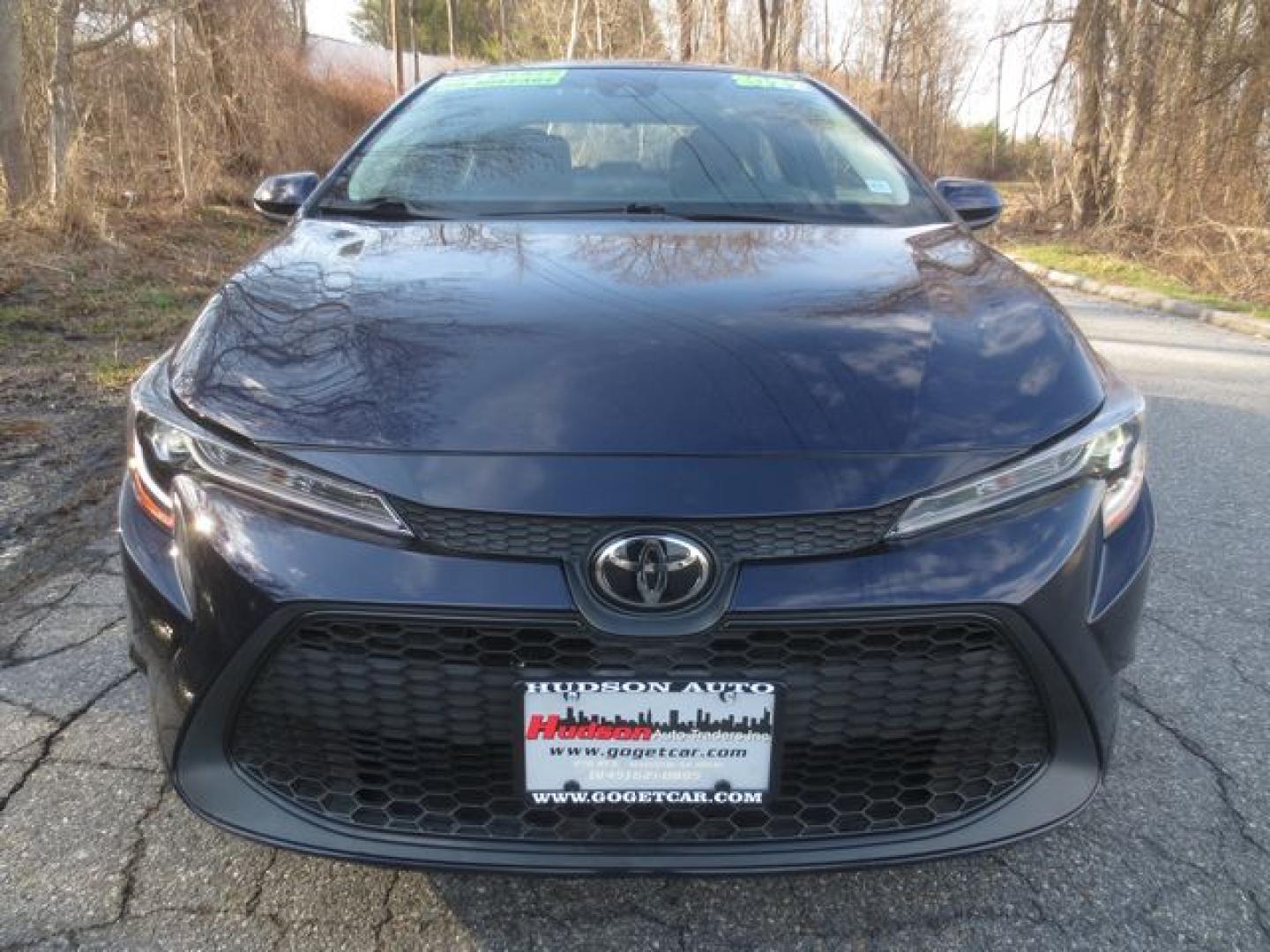 2022 Blue /Black Toyota Corolla LE (5YFEPMAE8NP) with an 1.8L L4 DOHC 16V engine, Automatic transmission, located at 270 US Route 6, Mahopac, NY, 10541, (845) 621-0895, 41.349022, -73.755280 - Photo#2
