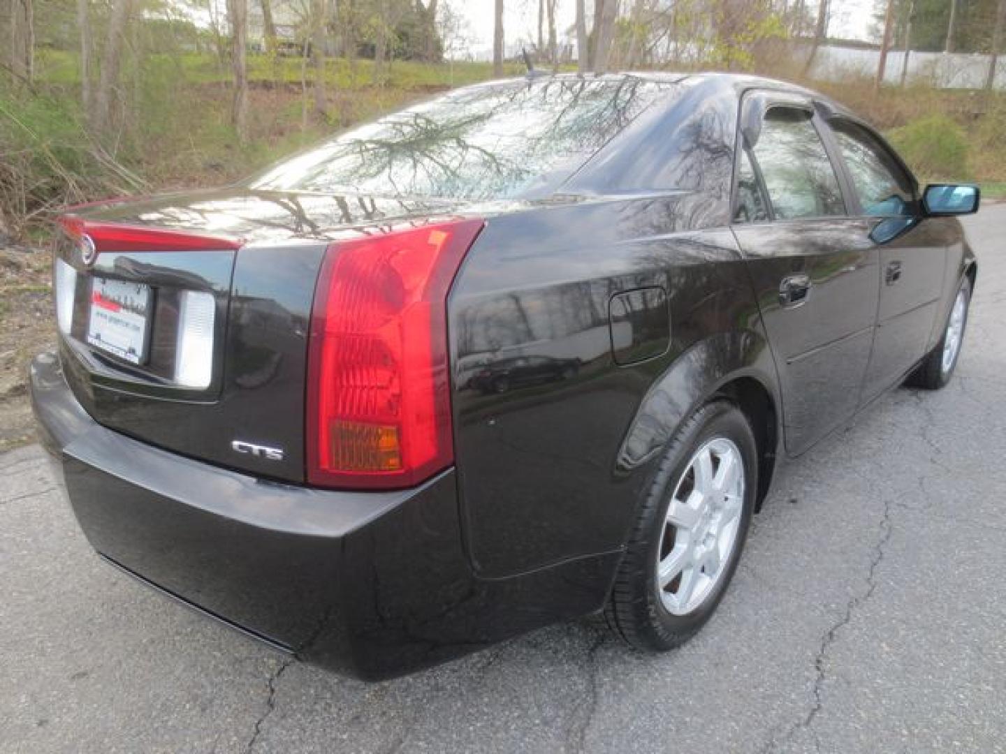 2006 Black /Black Cadillac CTS 2.8L (1G6DM57T560) with an 2.8L V6 DOHC 24V engine, Automatic transmission, located at 270 US Route 6, Mahopac, NY, 10541, (845) 621-0895, 41.349022, -73.755280 - Photo#3