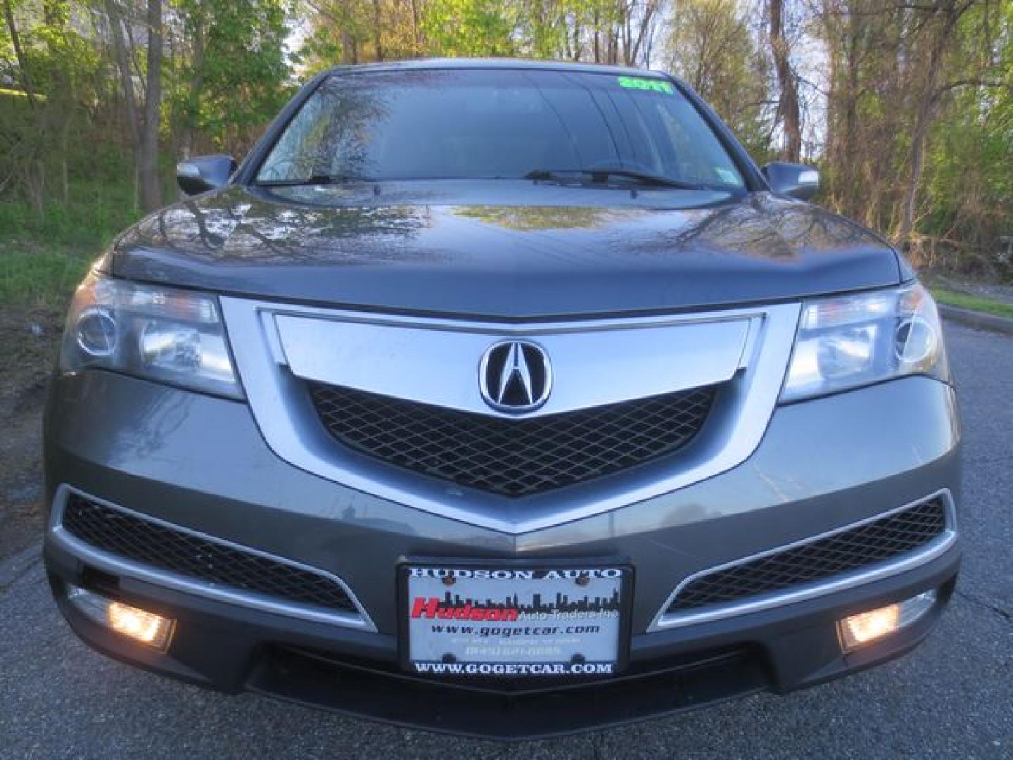 2011 Gray /Black Acura MDX (2HNYD2H2XBH) with an 3.5L V6 SOHC 24V engine, 6-Speed Automatic transmission, located at 270 US Route 6, Mahopac, NY, 10541, (845) 621-0895, 41.349022, -73.755280 - Photo#2