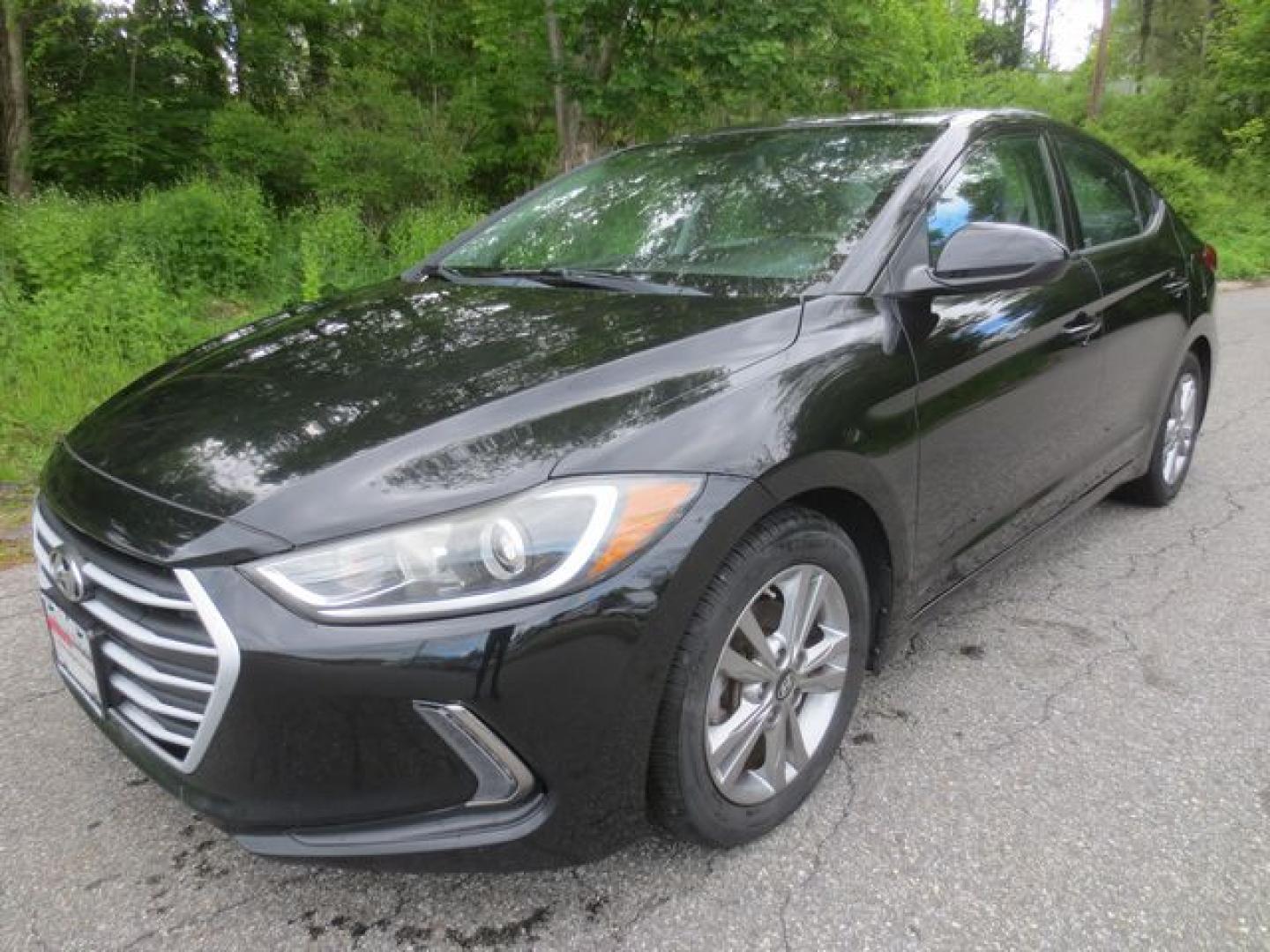 2018 Hyundai Elantra 1.8 Value Edition A/T's photo