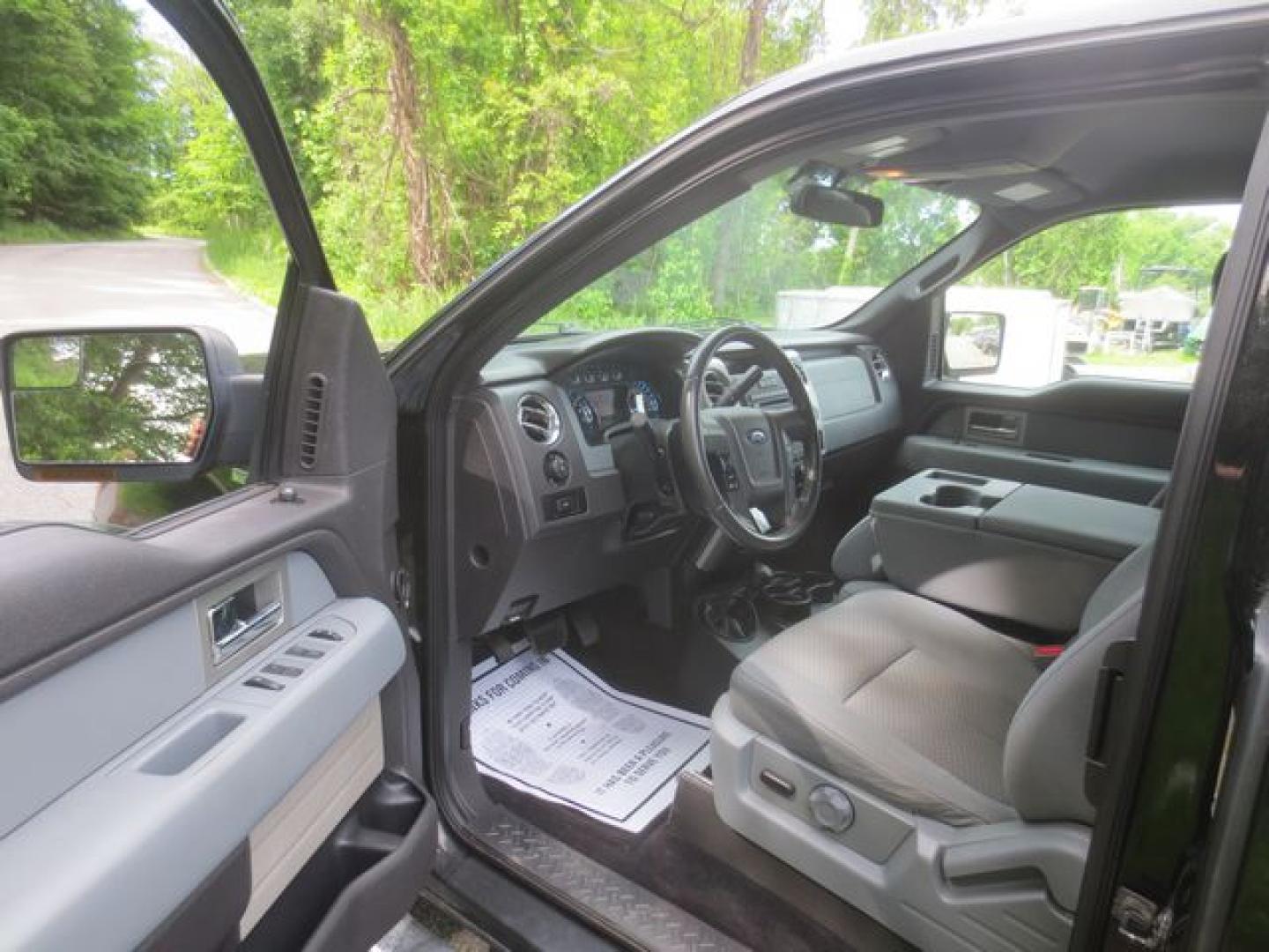 2011 Black /Gray Ford F-150 XLT (1FTEX1EM6BF) with an 3.7L V6 DOHC 24V engine, 4-Speed Automatic transmission, located at 270 US Route 6, Mahopac, NY, 10541, (845) 621-0895, 41.349022, -73.755280 - Photo#6