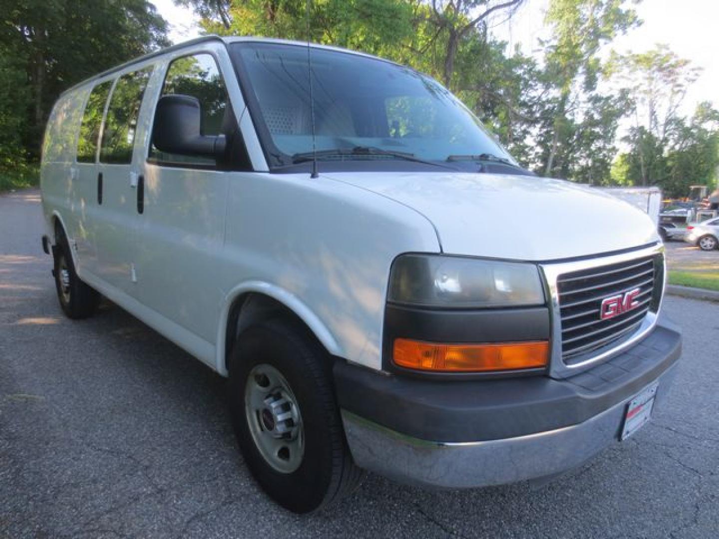 2014 White /Gray GMC Savana G2500 Cargo (1GTW7FCA4E1) with an 4.8L V8 OHV 16V FFV engine, 6-Speed Automatic transmission, located at 270 US Route 6, Mahopac, NY, 10541, (845) 621-0895, 41.349022, -73.755280 - Photo#1