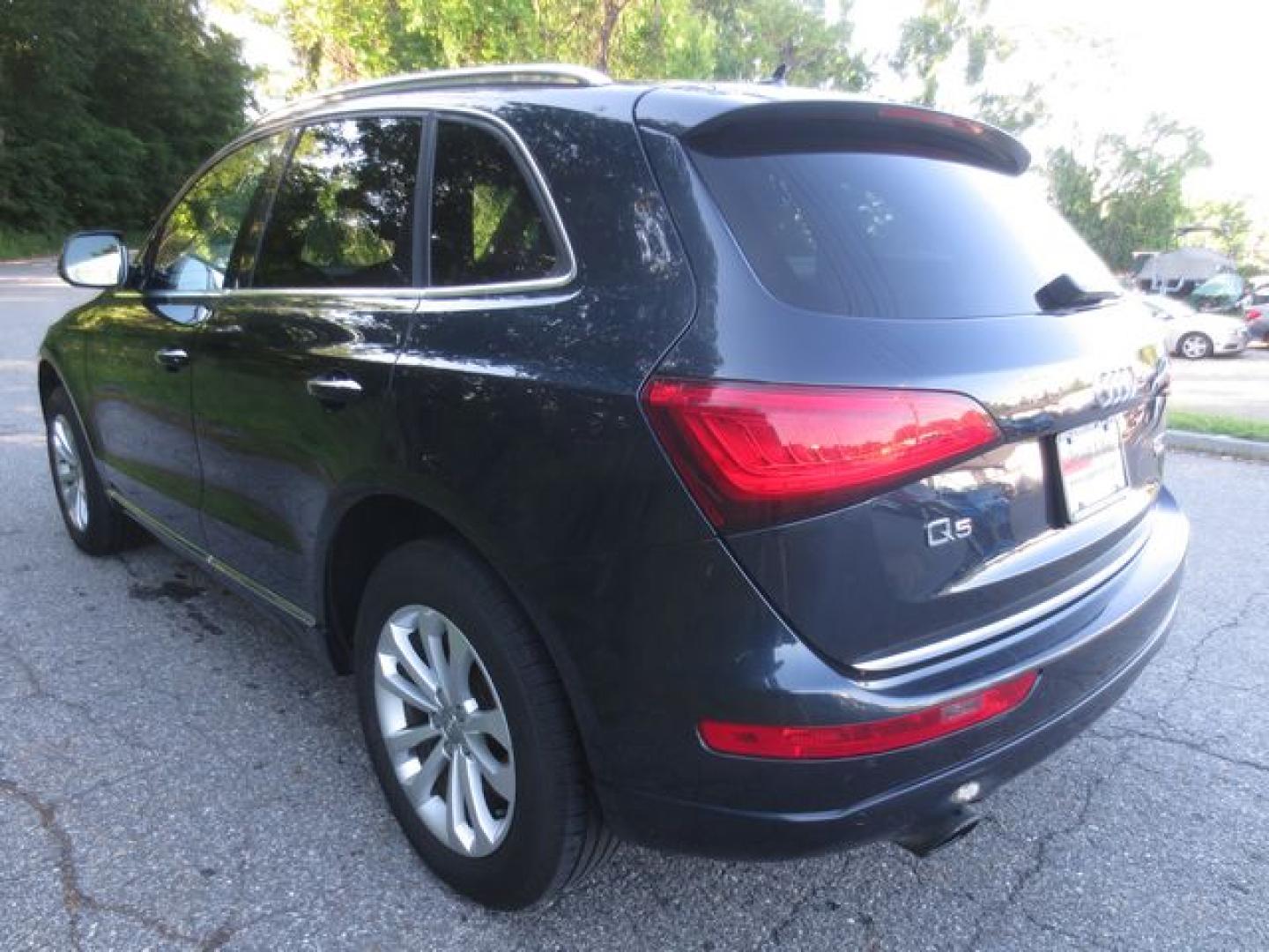 2016 Blue /Saddle Audi Q5 Premium Plus (WA1L2AFPXGA) with an 2.0L L4 DOHC 16V engine, Automatic transmission, located at 270 US Route 6, Mahopac, NY, 10541, (845) 621-0895, 41.349022, -73.755280 - Photo#4