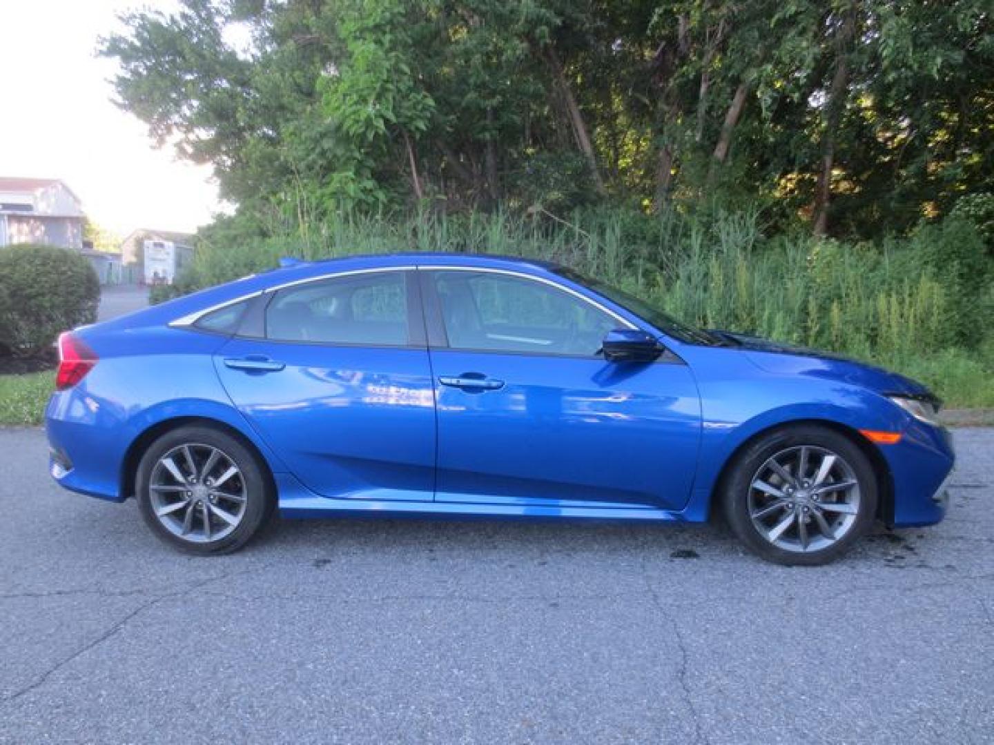 2019 Blue /Black Honda Civic EX (19XFC1F37KE) with an 1.5L L4 DOHC 16V TURBO engine, Automatic transmission, located at 270 US Route 6, Mahopac, NY, 10541, (845) 621-0895, 41.349022, -73.755280 - Photo#12