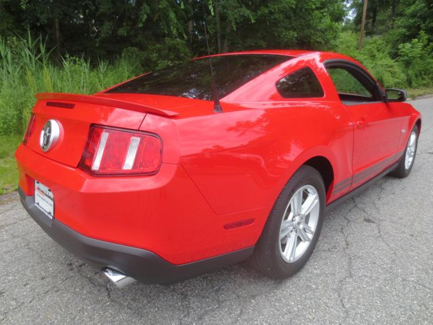 2011 Red /Black Ford Mustang (1ZVBP8AM9B5) with an 3.7L V6 DOHC 24V engine, 6- speed manual transmission, located at 270 US Route 6, Mahopac, NY, 10541, (845) 621-0895, 41.349022, -73.755280 - Photo#3