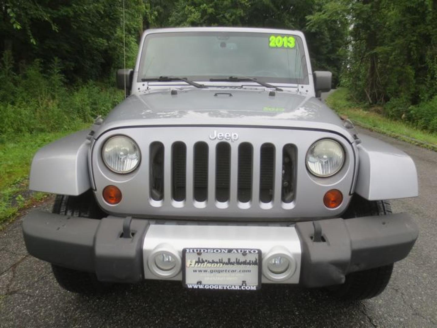 2013 Gray /Black Jeep Wrangler Unlimited Sahara (1C4BJWEG6DL) with an 3.6L V6 DOHC 24V FFV engine, Automatic transmission, located at 270 US Route 6, Mahopac, NY, 10541, (845) 621-0895, 41.349022, -73.755280- Photo#2