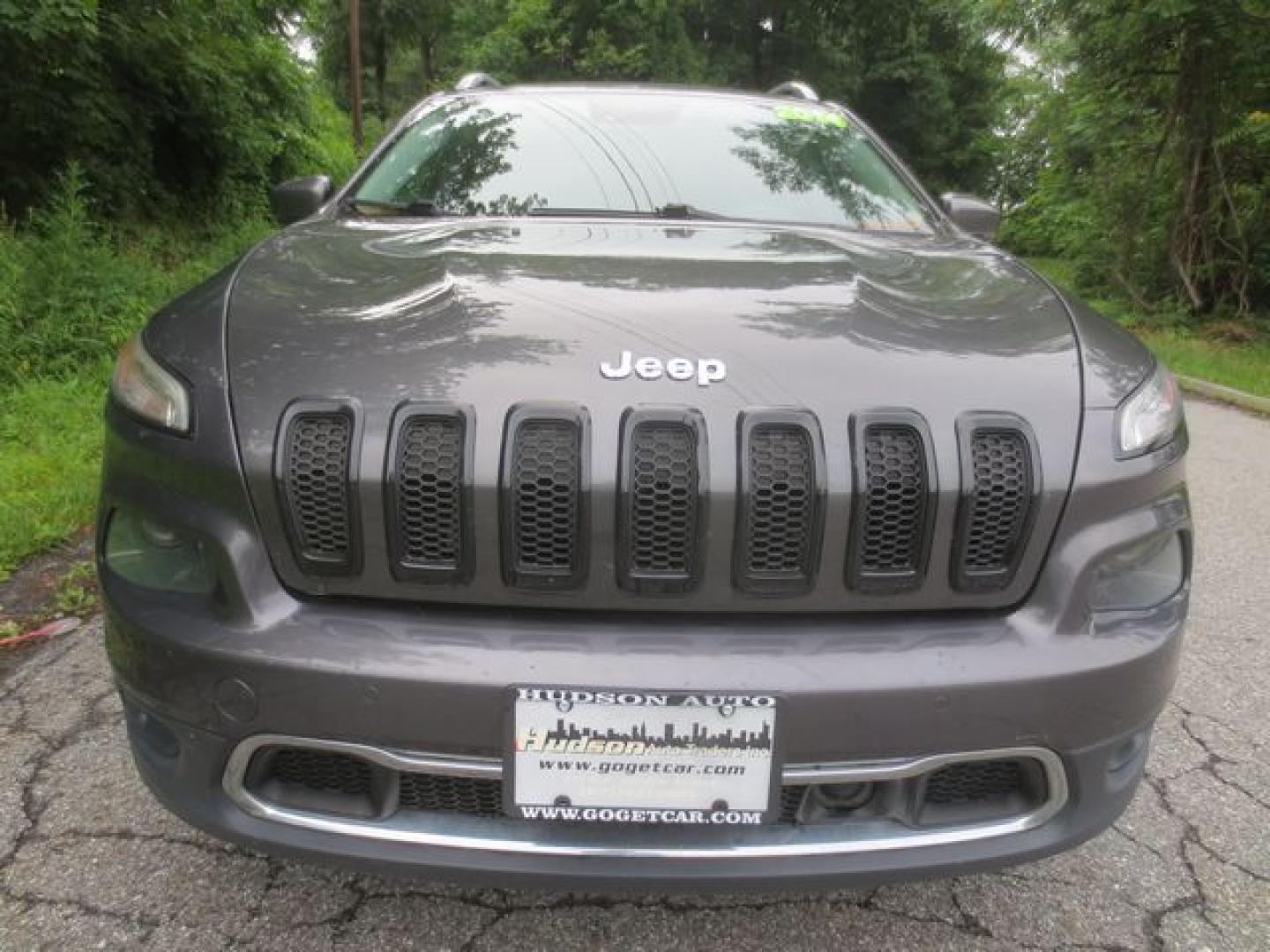 2014 Gray /Black Jeep Limited (1C4PJMDS8EW) with an 3.2 liter V 6 engine, Automatic transmission, located at 270 US Route 6, Mahopac, NY, 10541, (845) 621-0895, 41.349022, -73.755280- Photo#2