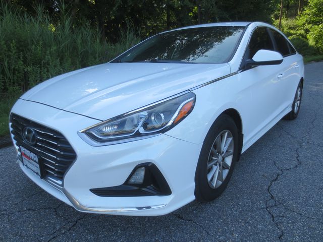 photo of 2018 Hyundai Sonata SE