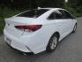 2018 White /Black Hyundai Sonata SE (5NPE24AF9JH) with an 2.4L L4 DOHC 16V engine, Automatic transmission, located at 270 US Route 6, Mahopac, NY, 10541, (845) 621-0895, 41.349022, -73.755280- Photo#3