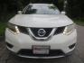 2014 White /Black Nissan Rogue SV (5N1AT2MV2EC) with an 2.5L L4 DOHC 16V engine, Automatic transmission, located at 270 US Route 6, Mahopac, NY, 10541, (845) 621-0895, 41.349022, -73.755280- Photo#2