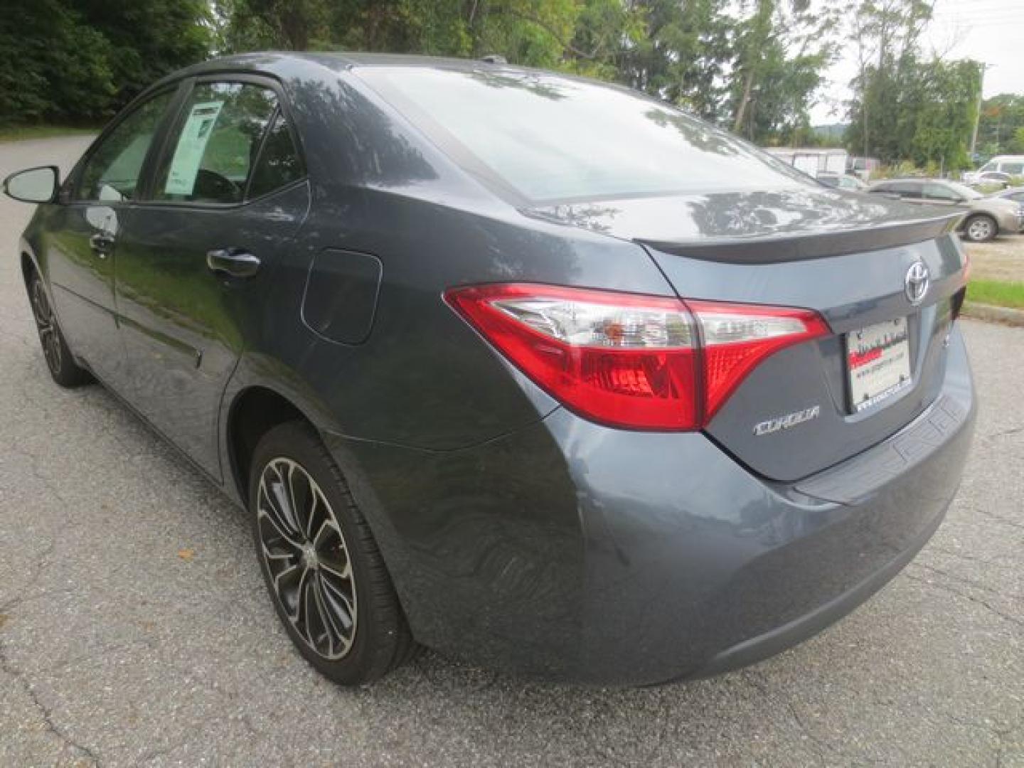 2014 Gray /Black Toyota Corolla S Plus (2T1BURHE4EC) with an 1.8L L4 DOHC 16V engine, 6 Speed Manual transmission, located at 270 US Route 6, Mahopac, NY, 10541, (845) 621-0895, 41.349022, -73.755280- Photo#4