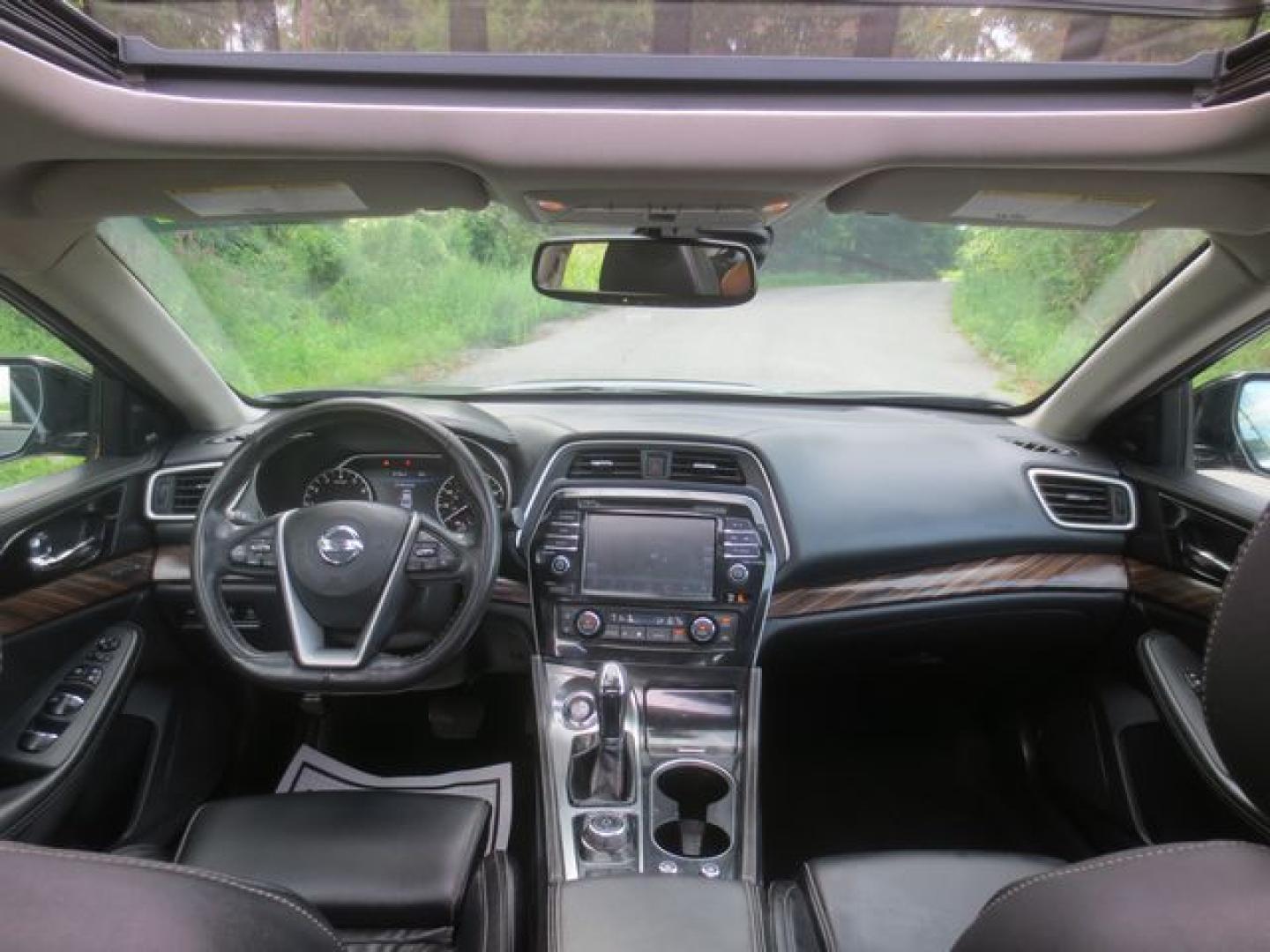 2017 Gray /Black Nissan Maxima Platinum (1N4AA6AP6HC) with an 3.5L V6 DOHC 24V engine, Automatic transmission, located at 270 US Route 6, Mahopac, NY, 10541, (845) 621-0895, 41.349022, -73.755280- Photo#7