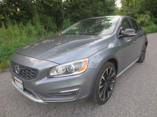 2016 Volvo V60 Cross Country T5 Platinum