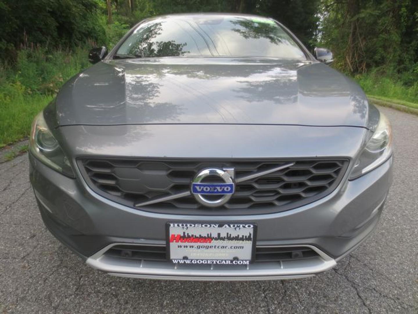 2016 Gray /Gray Volvo V60 Cross Country T5 Platinum (YV4612UM6G2) with an 2.5L L5 DOHC 20V engine, Automatic transmission, located at 270 US Route 6, Mahopac, NY, 10541, (845) 621-0895, 41.349022, -73.755280- Photo#2