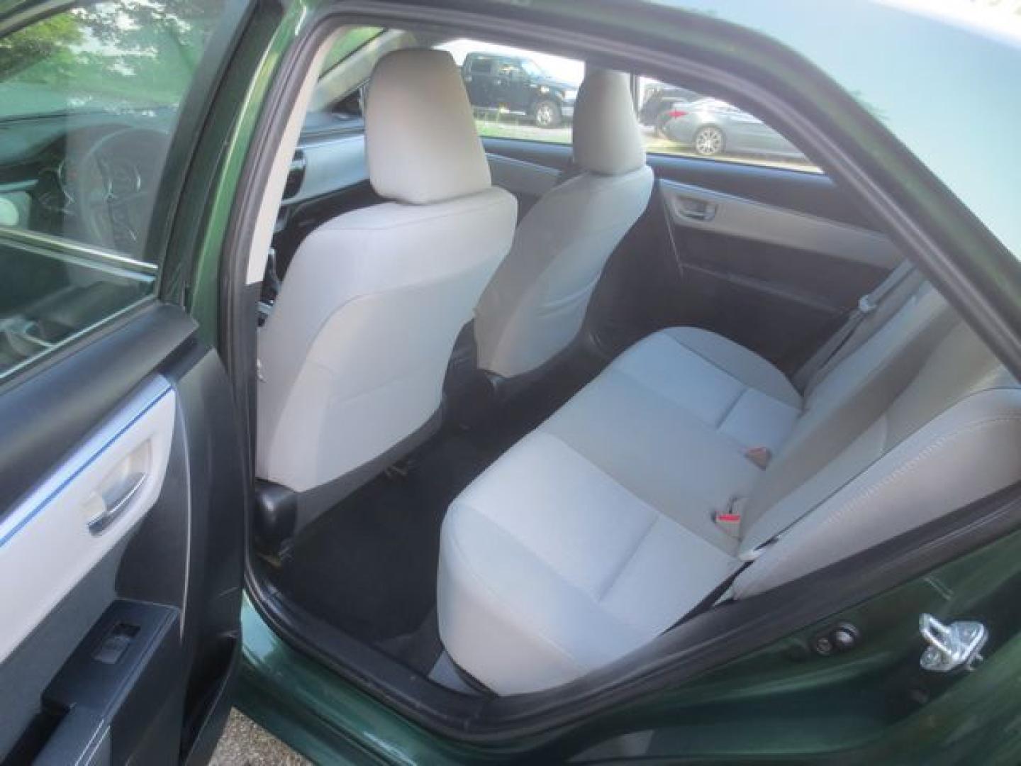 2014 Green /Gray Toyota Corolla LE ECO PLUS (2T1BPRHE4EC) with an 1.8L L4 DOHC 16V engine, Automatic transmission, located at 270 US Route 6, Mahopac, NY, 10541, (845) 621-0895, 41.349022, -73.755280- Photo#9