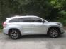 2017 Silver /Black Toyota Highlander XLE (5TDJZRFH5HS) with an 3.5L V6 DOHC 24V engine, Automatic transmission, located at 270 US Route 6, Mahopac, NY, 10541, (845) 621-0895, 41.349022, -73.755280- Photo#10