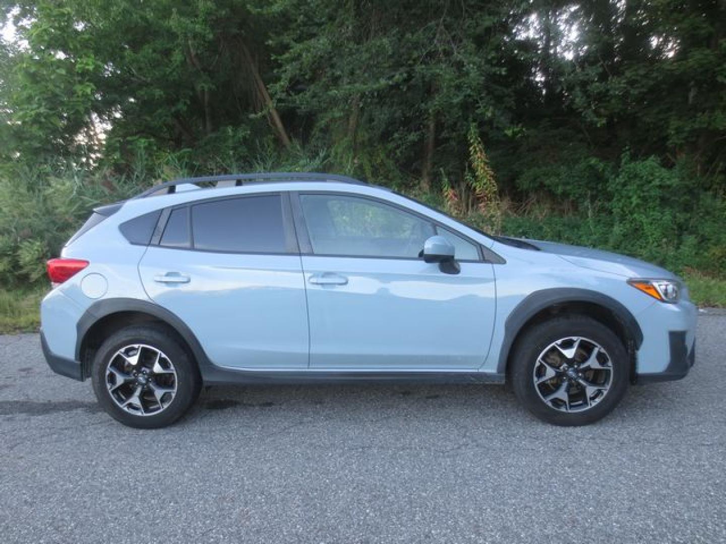 2019 Blue /Black Subaru Crosstrek Premium (JF2GTADC5K8) with an 2.0L L4 DOHC 16V engine, Automatic transmission, located at 270 US Route 6, Mahopac, NY, 10541, (845) 621-0895, 41.349022, -73.755280- Photo#10