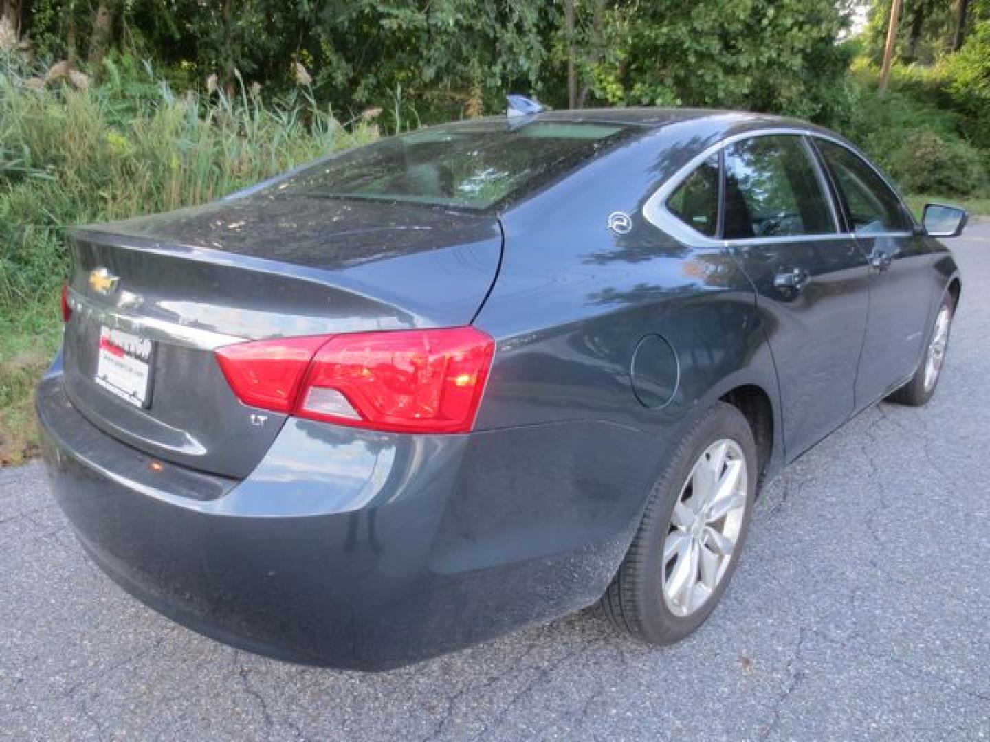 2018 Gray /Black Chevrolet Impala LT (2G1105S32J9) with an 3.6L V6 DOHC 24V engine, Automatic transmission, located at 270 US Route 6, Mahopac, NY, 10541, (845) 621-0895, 41.349022, -73.755280- Photo#3