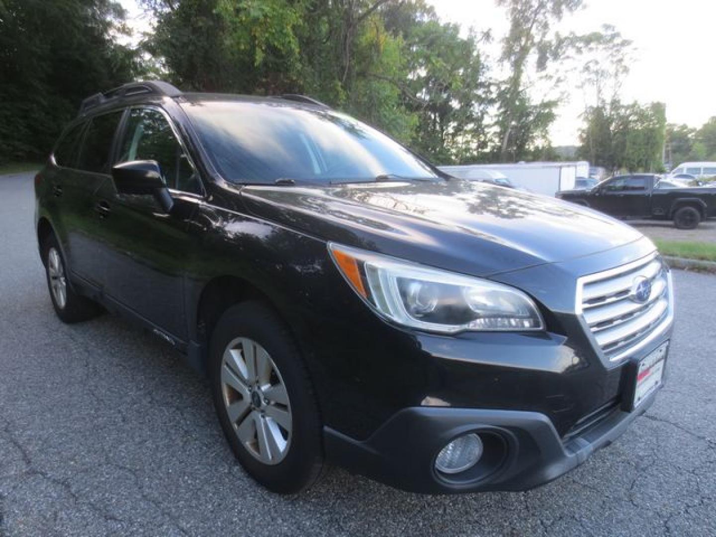 2017 Black /Black Subaru Outback Premium (4S4BSACC4H3) with an 2.5L H4 DOHC 16V engine, Automatic CVT transmission, located at 270 US Route 6, Mahopac, NY, 10541, (845) 621-0895, 41.349022, -73.755280- Photo#1