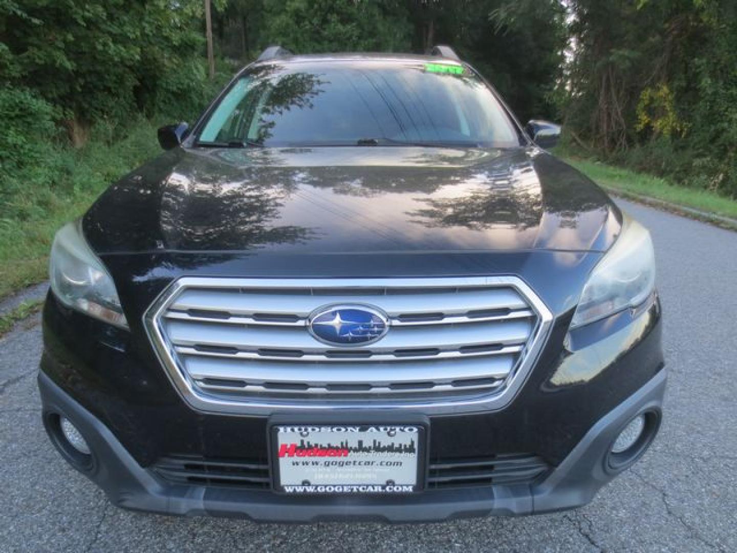 2017 Black /Black Subaru Outback Premium (4S4BSACC4H3) with an 2.5L H4 DOHC 16V engine, Automatic CVT transmission, located at 270 US Route 6, Mahopac, NY, 10541, (845) 621-0895, 41.349022, -73.755280- Photo#2