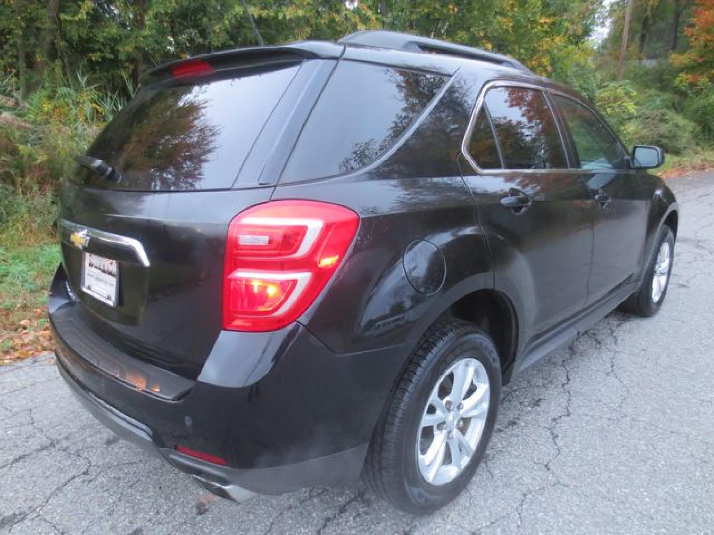 2017 Black /Black Chevrolet Equinox LT (2GNFLFE33H6) with an 3.6L V6 DOHC 24V engine, Automatic transmission, located at 270 US Route 6, Mahopac, NY, 10541, (845) 621-0895, 41.349022, -73.755280- Photo#3