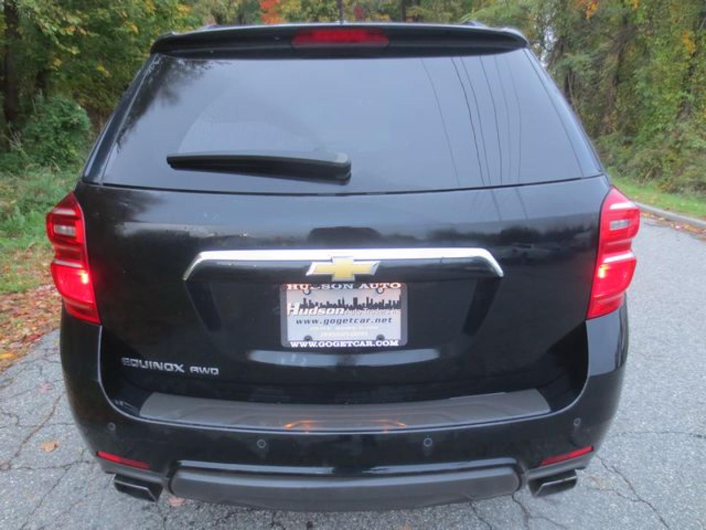 2017 Black /Black Chevrolet Equinox LT (2GNFLFE33H6) with an 3.6L V6 DOHC 24V engine, Automatic transmission, located at 270 US Route 6, Mahopac, NY, 10541, (845) 621-0895, 41.349022, -73.755280- Photo#5