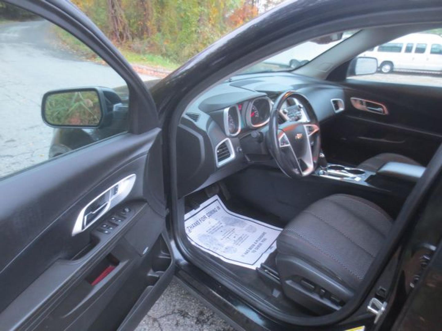 2017 Black /Black Chevrolet Equinox LT (2GNFLFE33H6) with an 3.6L V6 DOHC 24V engine, Automatic transmission, located at 270 US Route 6, Mahopac, NY, 10541, (845) 621-0895, 41.349022, -73.755280- Photo#6
