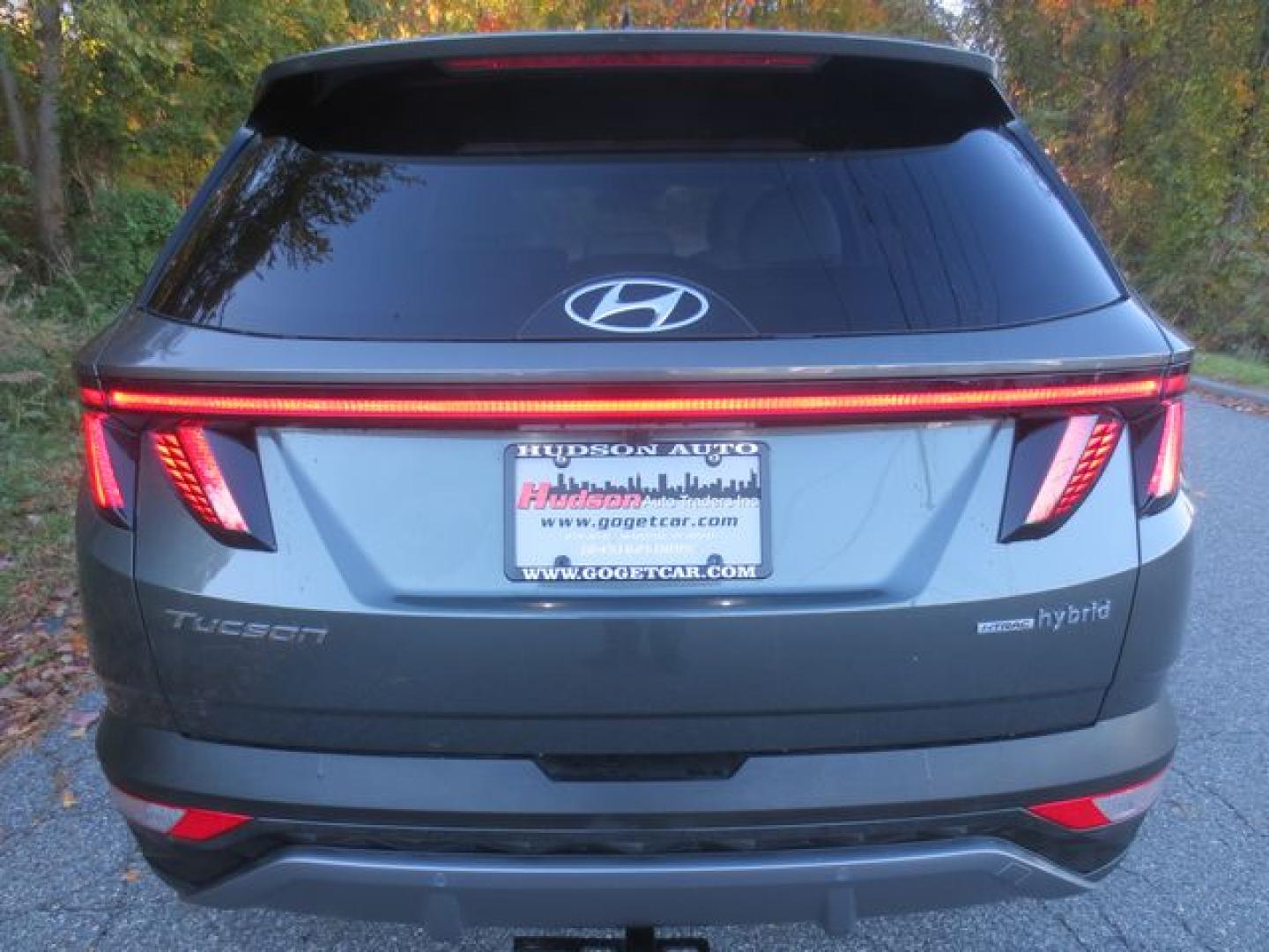 2023 Gray /Gray Hyundai Tucson Limited (KM8JECA17PU) with an 1.6L L4 DOHC 16V HYBRID engine, Automatic transmission, located at 270 US Route 6, Mahopac, NY, 10541, (845) 621-0895, 41.349022, -73.755280- Photo#5