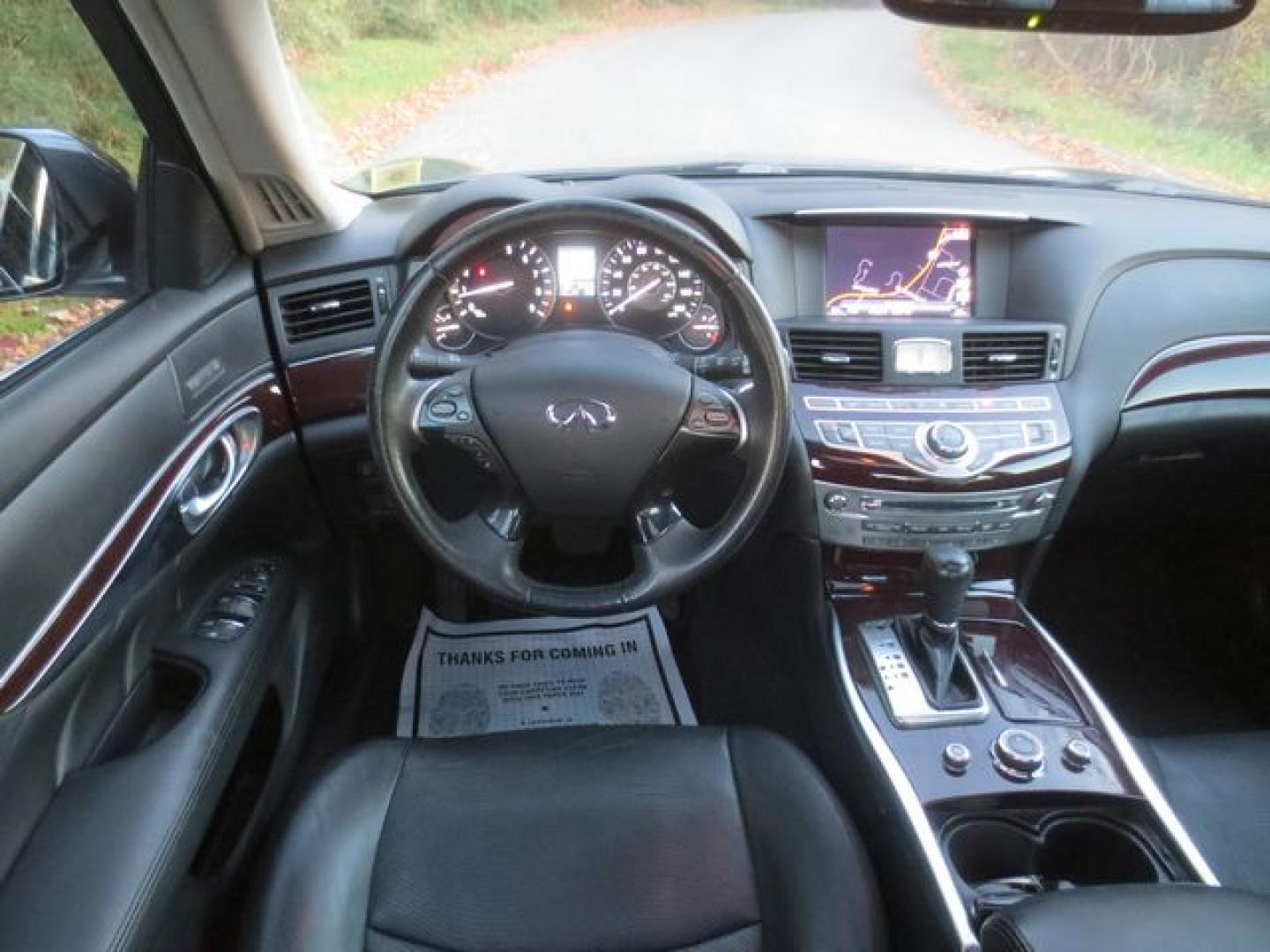 2011 Gray /Black Infiniti M M37x (JN1BY1AR6BM) with an 3.7L V6 DOHC 24V engine, Automatic transmission, located at 270 US Route 6, Mahopac, NY, 10541, (845) 621-0895, 41.349022, -73.755280- Photo#8